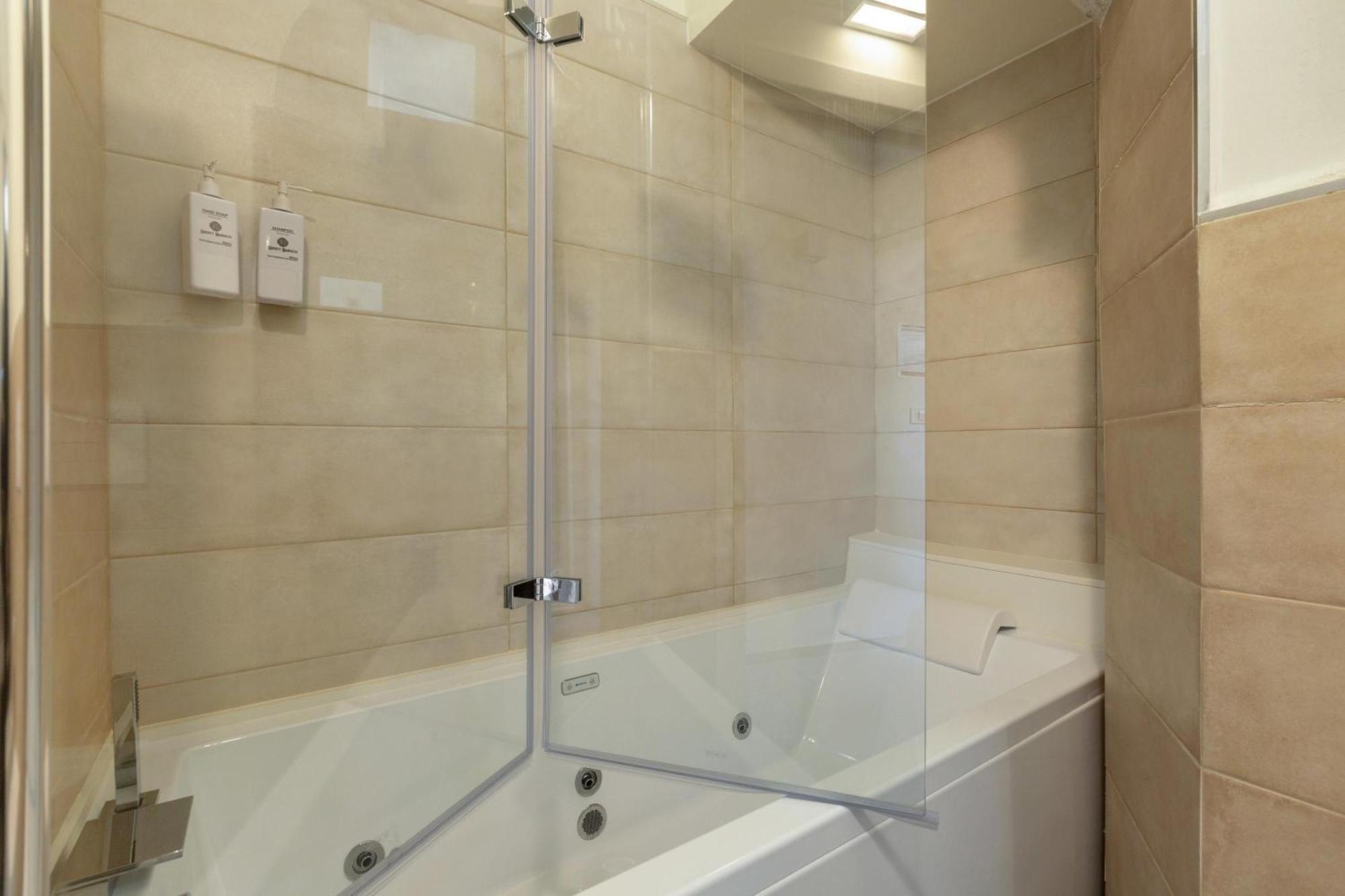 Liberty Barocco Hotell Lecce Eksteriør bilde